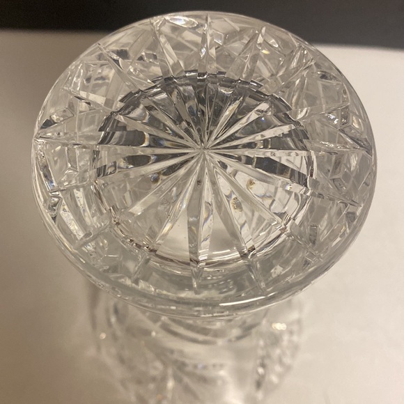BOHEMIA CRYSTAL-CRYSTALEX Pinwheel Round Tabletop 6” Vase - Picture 13 of 14